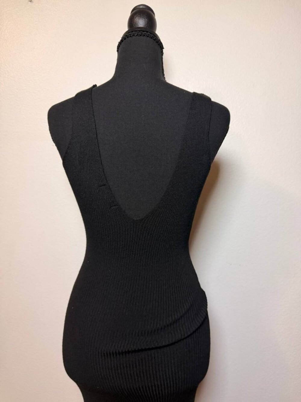 Nasty Gal Collection Black Ribbed Knit Maxi Dress V-Neck Side Slit Sz 2 - Picture 6 of 9